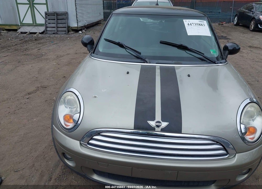 2008 MINI COOPER VIN: WMWMF33518TT60054