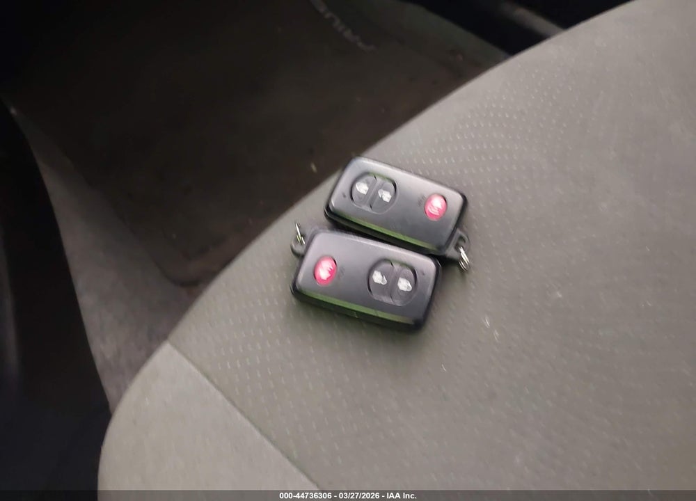 2013 TOYOTA PRIUS THREE VIN: JTDKN3DU2D1618350