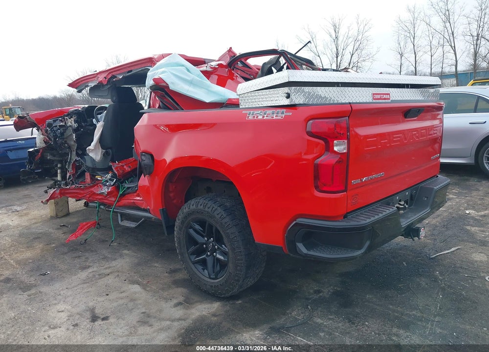 2021 CHEVROLET SILVERADO 1500 4WD  SHORT BED CUSTOM TRAIL BOSS VIN: 3GCPYCEH2MG101078