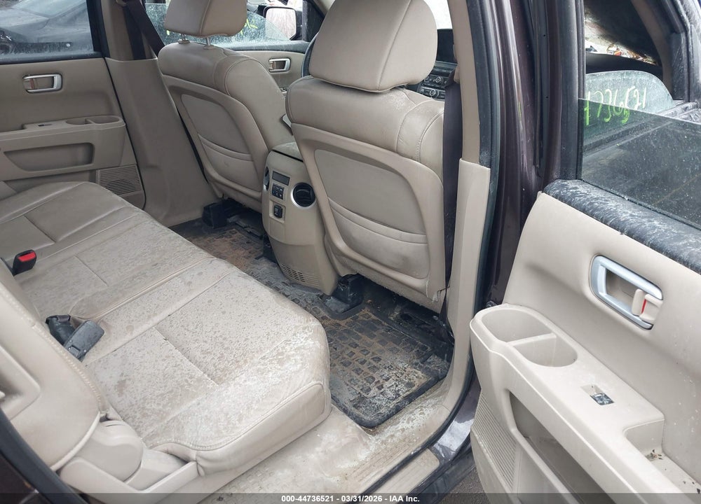 2015 HONDA PILOT EX-L VIN: 5FNYF4H54FB059510