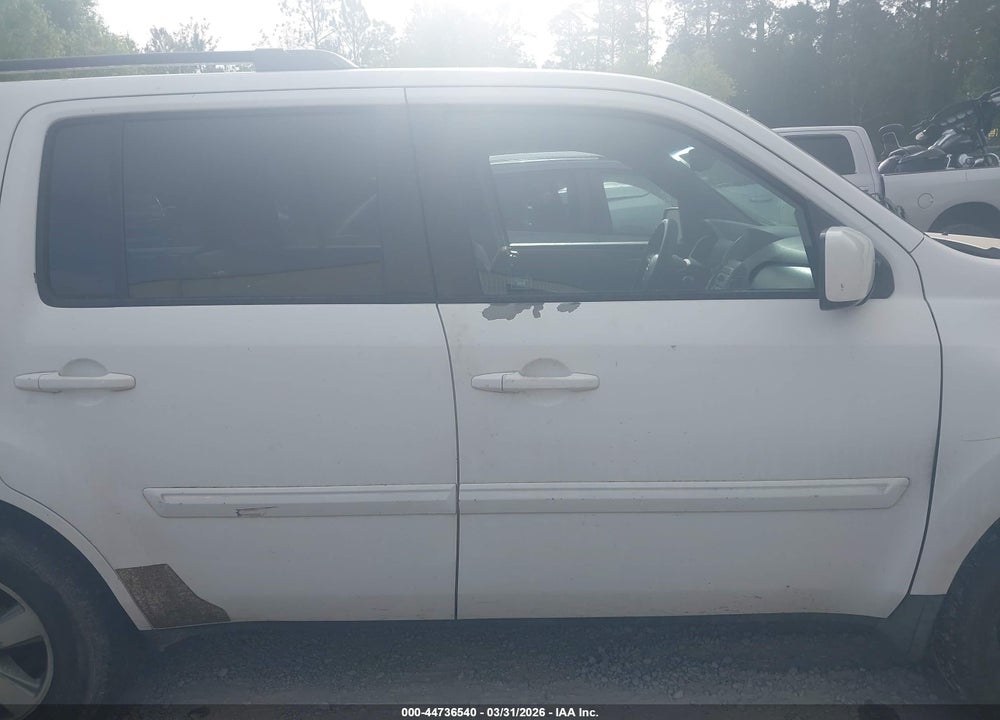 2011 HONDA PILOT EX-L VIN: 5FNYF3H6XBB014603