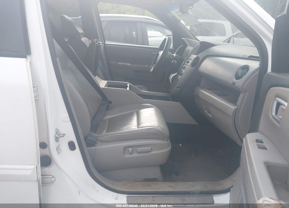 2011 HONDA PILOT EX-L VIN: 5FNYF3H6XBB014603