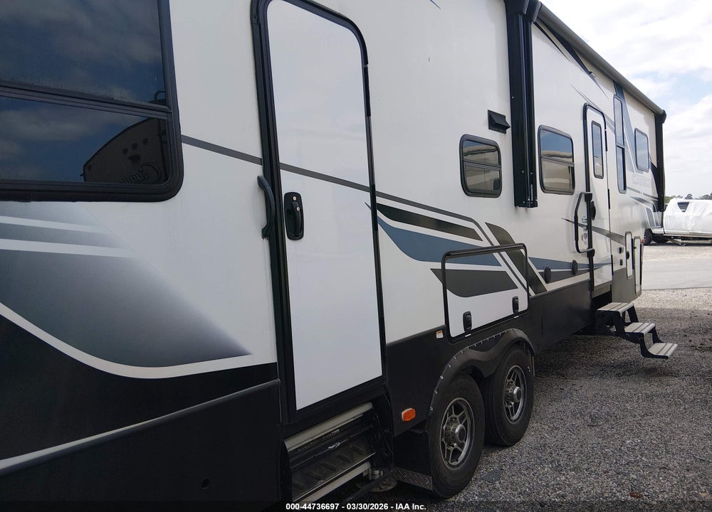 2021 KEYSTONE CARBON VIN: 4YDF33820MR805200