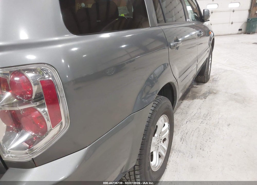 2008 HONDA PILOT VP VIN: 5FNYF18228B039585
