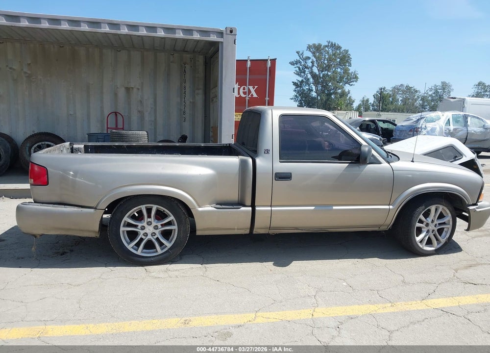 2003 GMC SONOMA SLS VIN: 1GTCS14H638214784