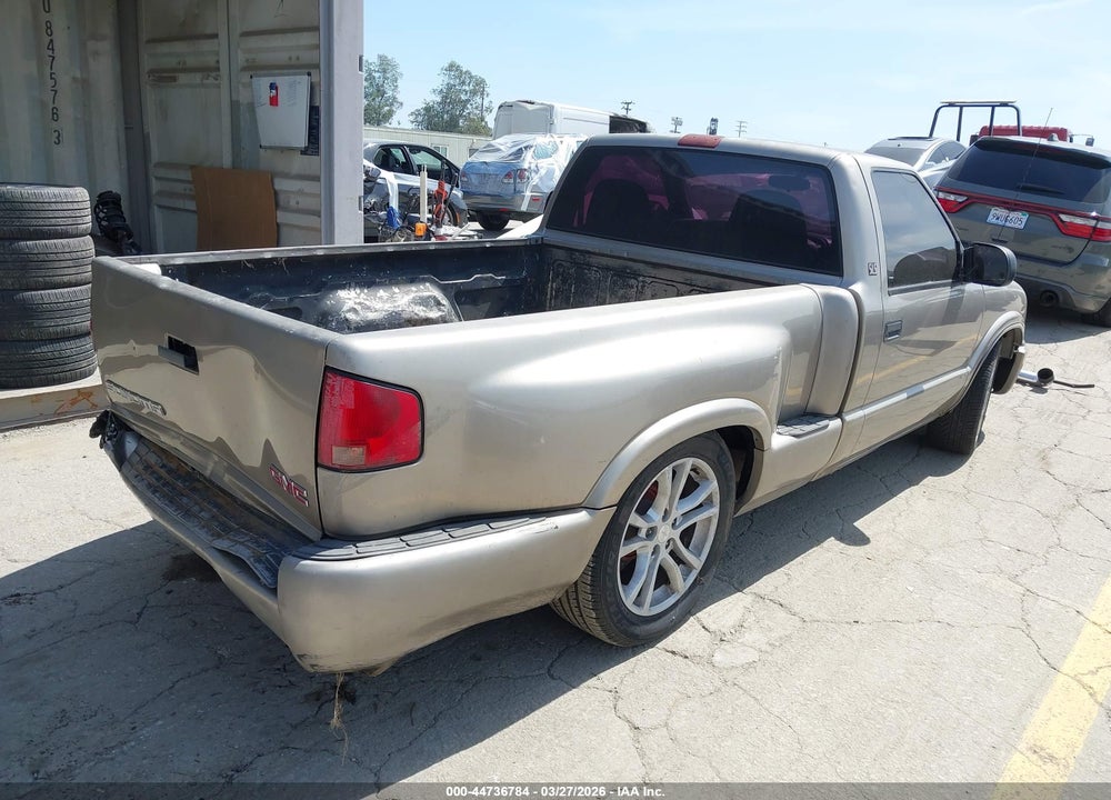 2003 GMC SONOMA SLS VIN: 1GTCS14H638214784