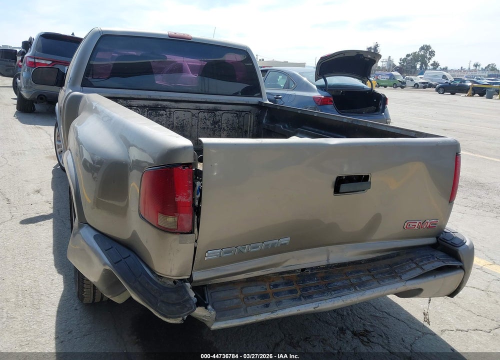 2003 GMC SONOMA SLS VIN: 1GTCS14H638214784