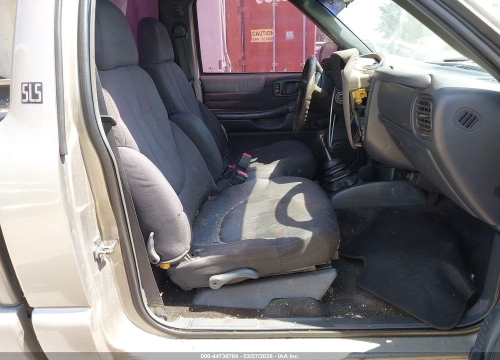 2003 GMC SONOMA SLS VIN: 1GTCS14H638214784