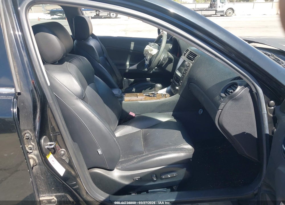 2009 LEXUS IS 250 VIN: JTHBK262X92083024