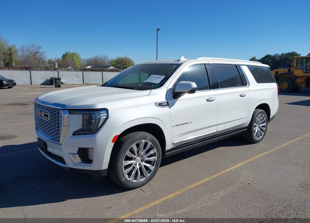 2022 GMC YUKON XL 4WD DENALI VIN: 1GKS2JKL9NR260985