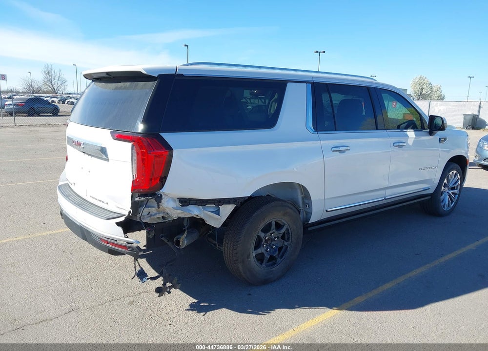 2022 GMC YUKON XL 4WD DENALI VIN: 1GKS2JKL9NR260985