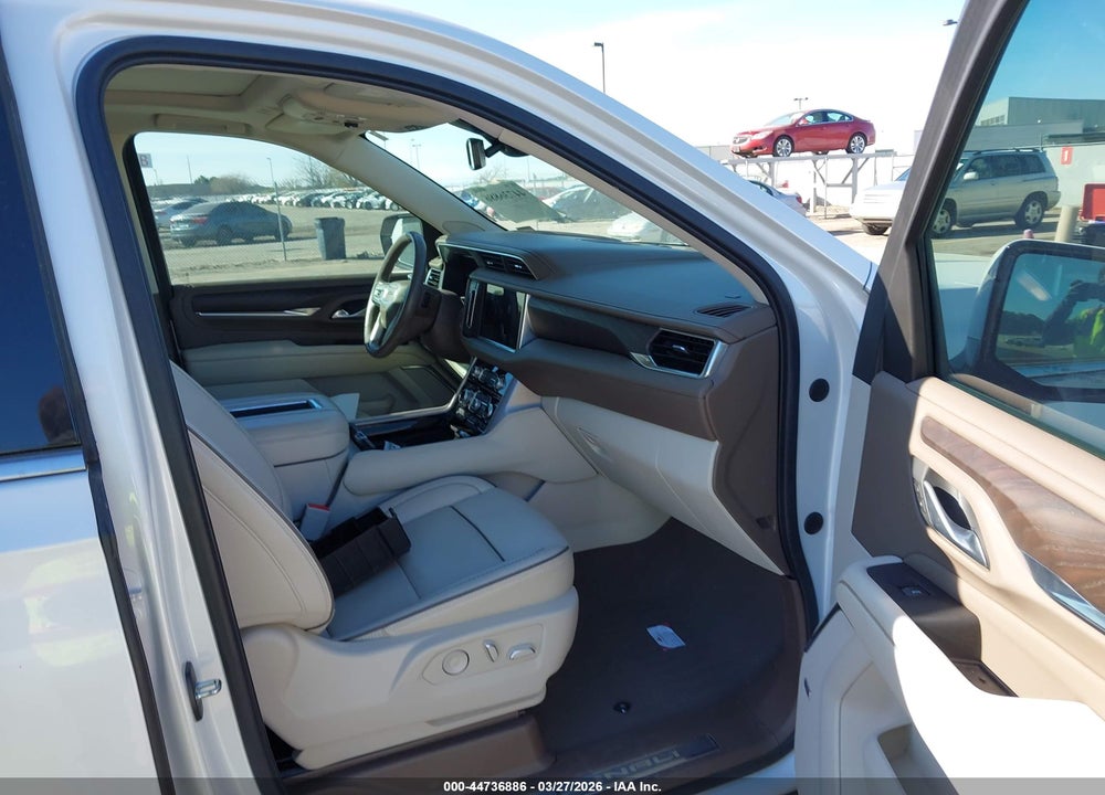 2022 GMC YUKON XL 4WD DENALI VIN: 1GKS2JKL9NR260985