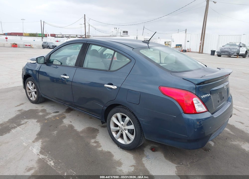 2017 NISSAN VERSA 1.6 SL VIN: 3N1CN7AP1HL842897