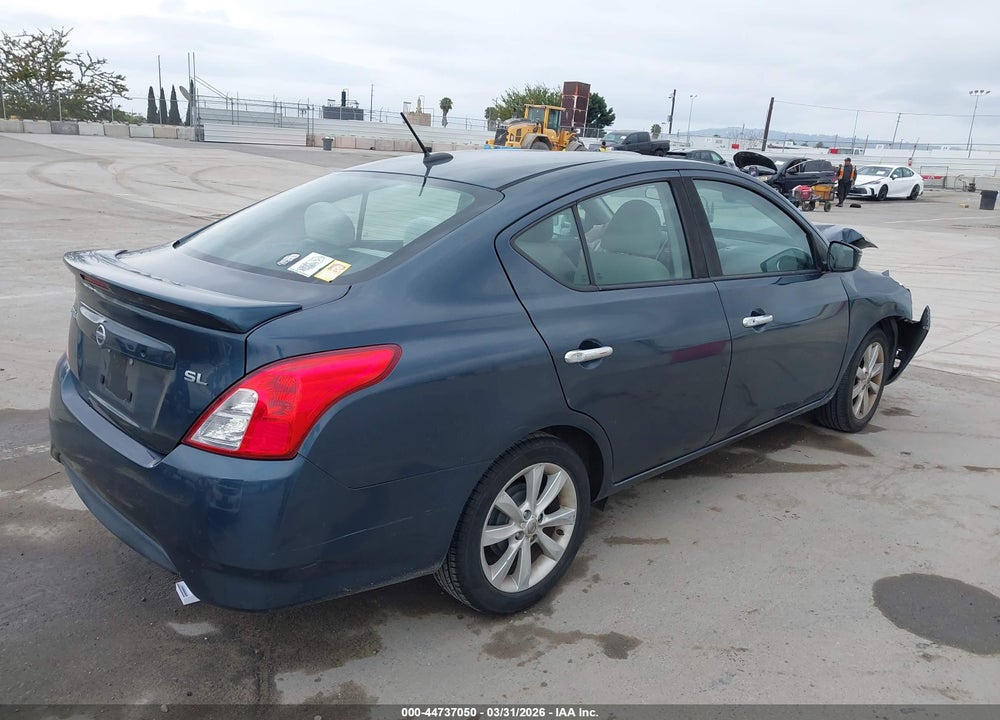 2017 NISSAN VERSA 1.6 SL VIN: 3N1CN7AP1HL842897