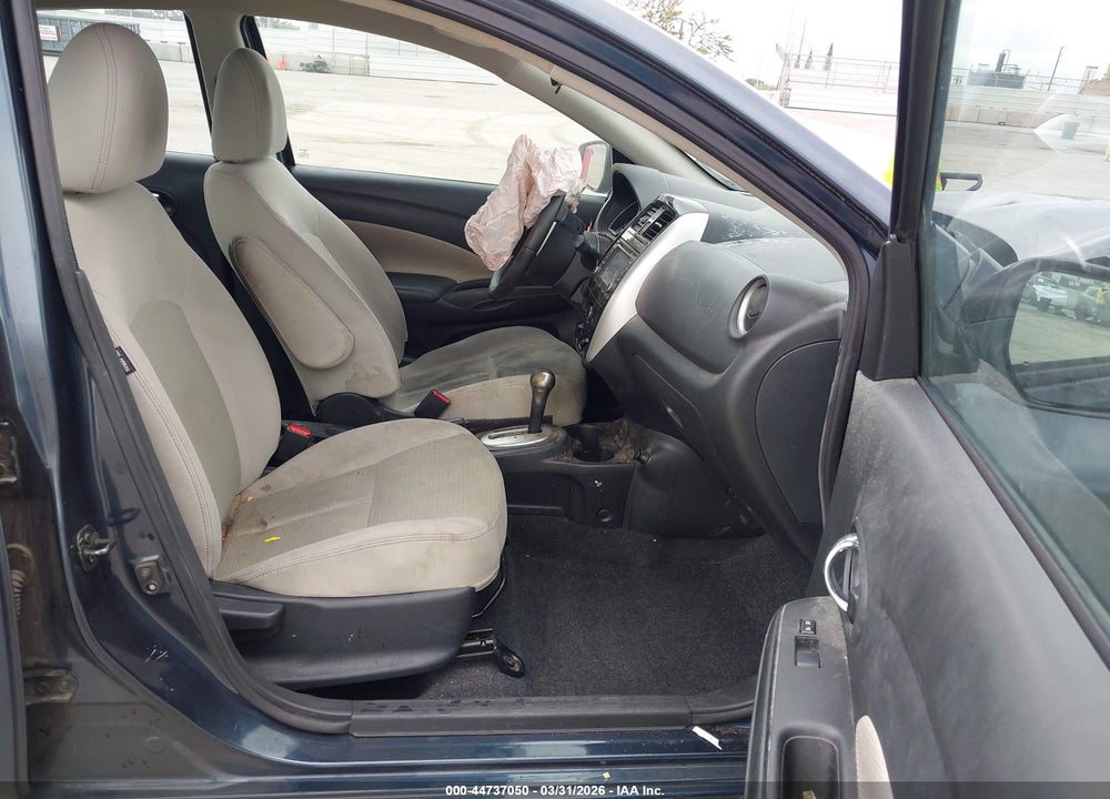2017 NISSAN VERSA 1.6 SL VIN: 3N1CN7AP1HL842897
