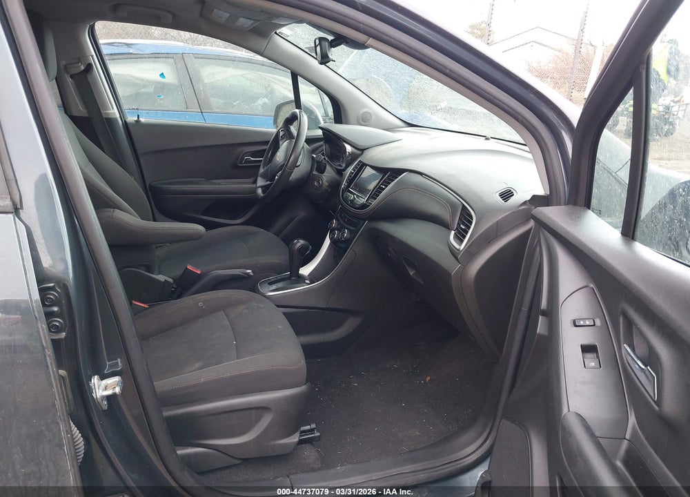2021 CHEVROLET TRAX LS VIN: KL7CJKSB2MB304944