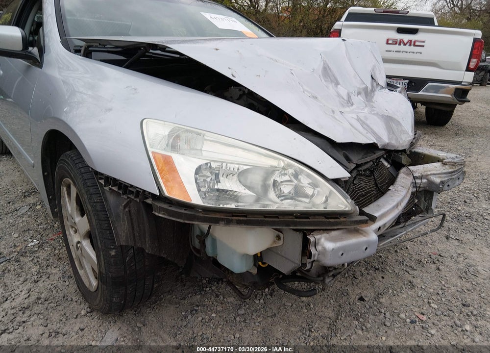 2005 HONDA ACCORD 3.0 EX VIN: 1HGCM665X5A009394