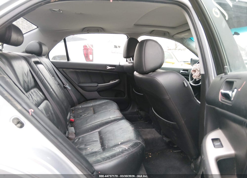 2005 HONDA ACCORD 3.0 EX VIN: 1HGCM665X5A009394