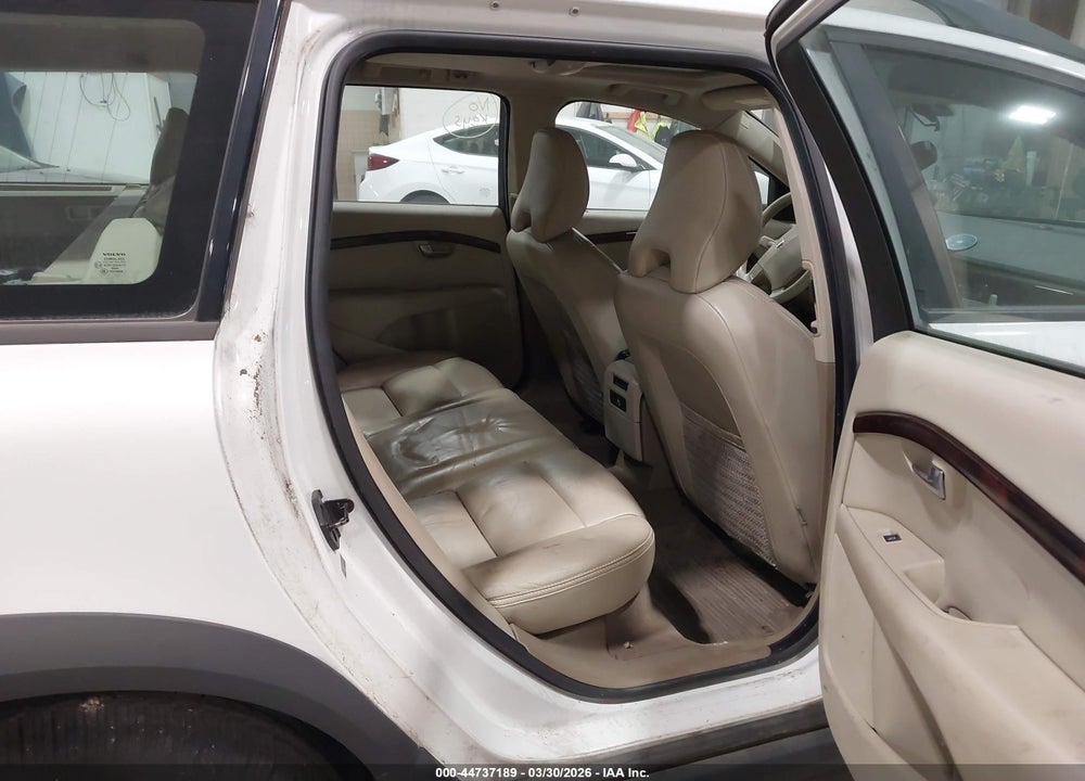 2008 VOLVO XC70 3.2 VIN: YV4BZ982481020120
