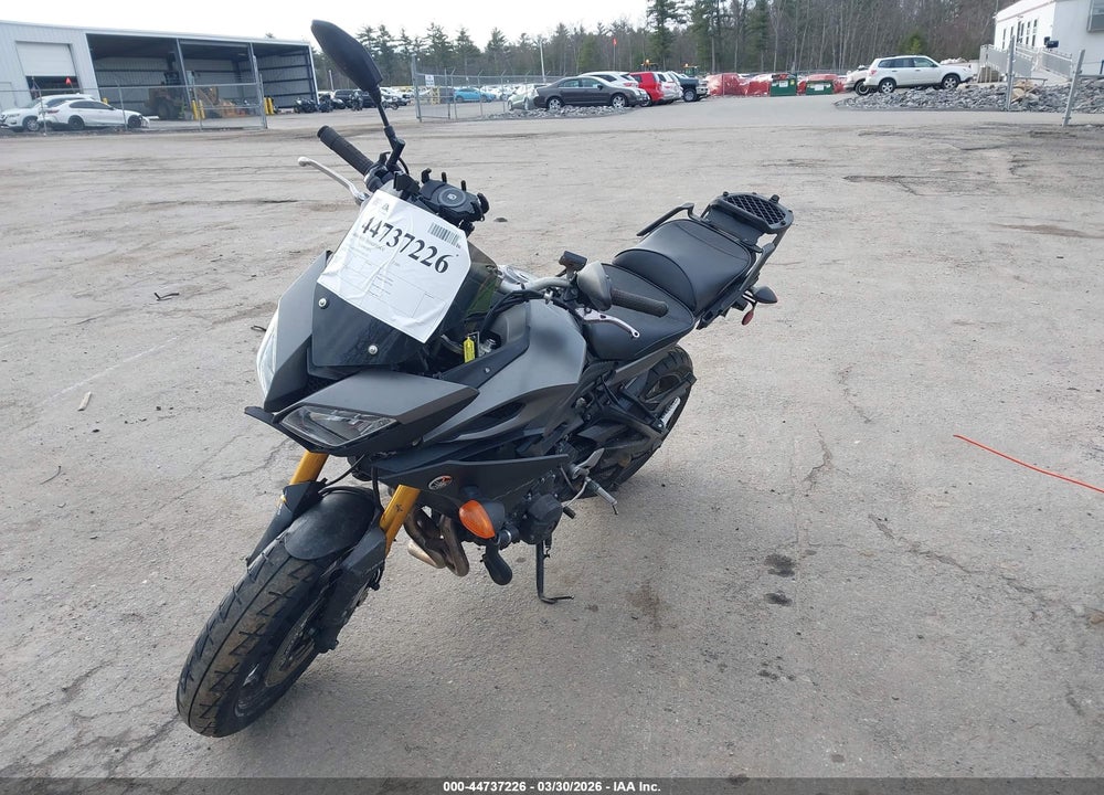 2015 YAMAHA FJ09 VIN: JYARN37E2FA001211