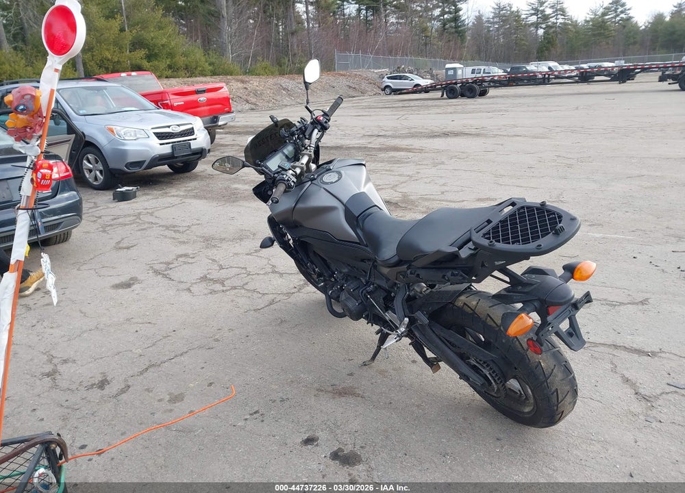 2015 YAMAHA FJ09 VIN: JYARN37E2FA001211
