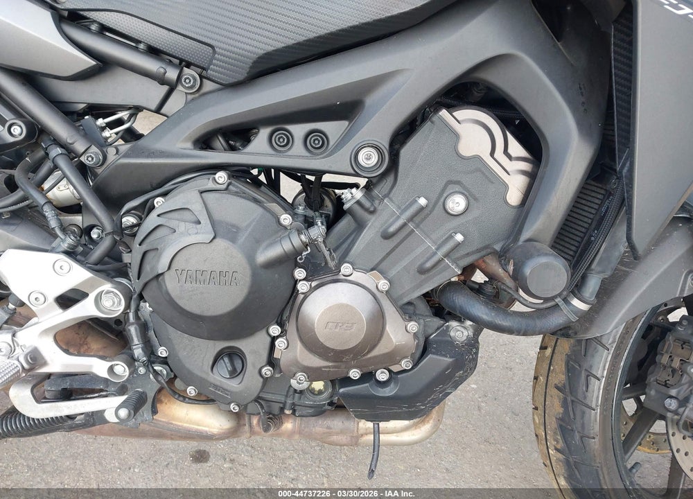 2015 YAMAHA FJ09 VIN: JYARN37E2FA001211