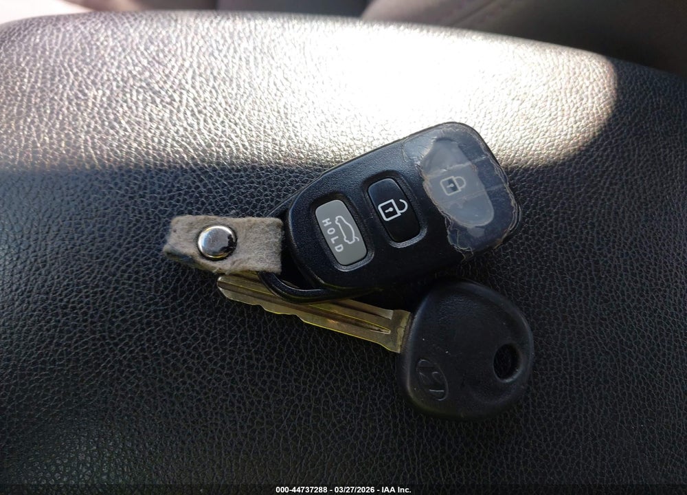 2014 HYUNDAI ELANTRA SE VIN: 5NPDH4AE5EH469431