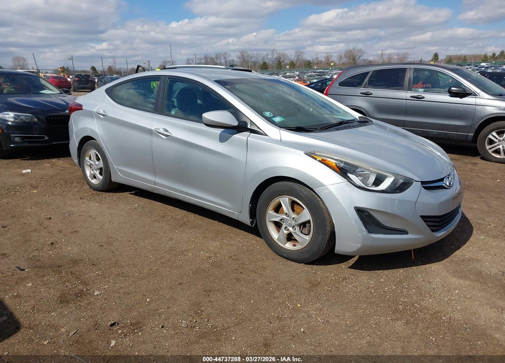 2014 HYUNDAI ELANTRA SE VIN: 5NPDH4AE5EH469431