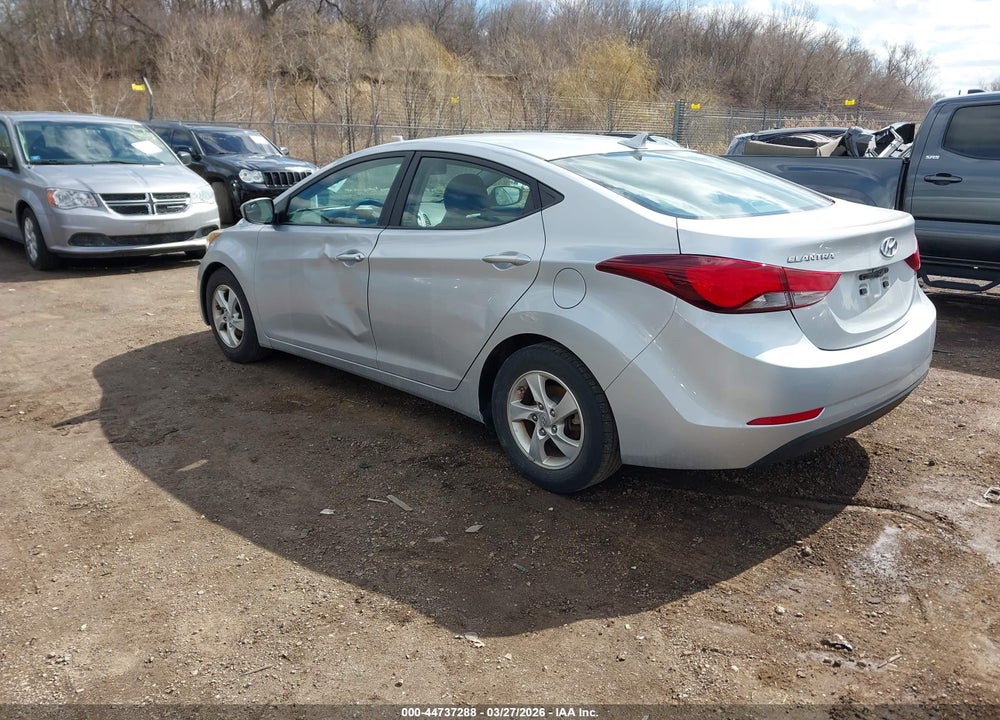 2014 HYUNDAI ELANTRA SE VIN: 5NPDH4AE5EH469431