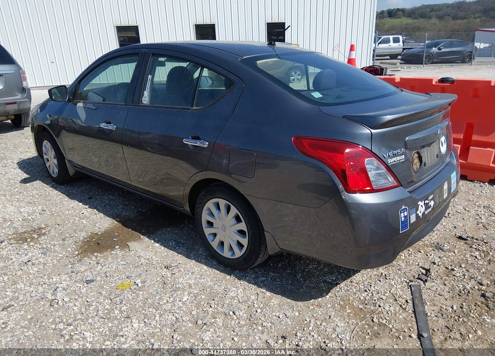 2018 NISSAN VERSA 1.6 SV VIN: 3N1CN7AP6JL875223