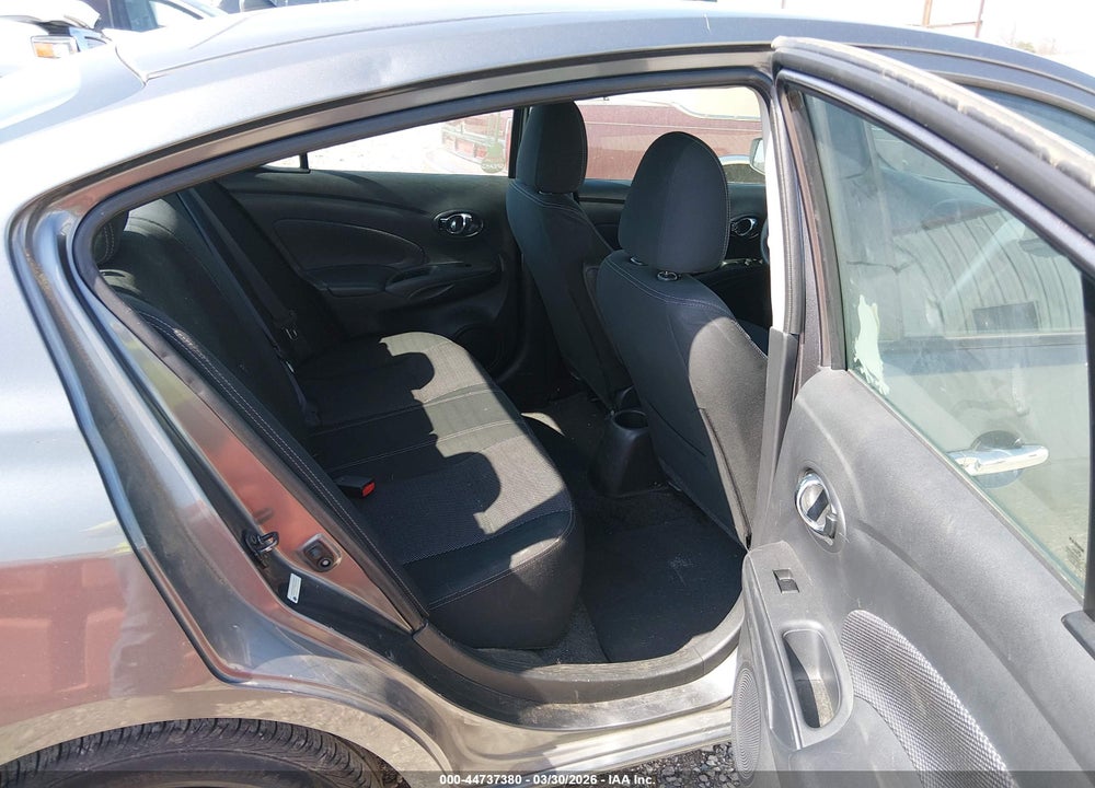 2018 NISSAN VERSA 1.6 SV VIN: 3N1CN7AP6JL875223