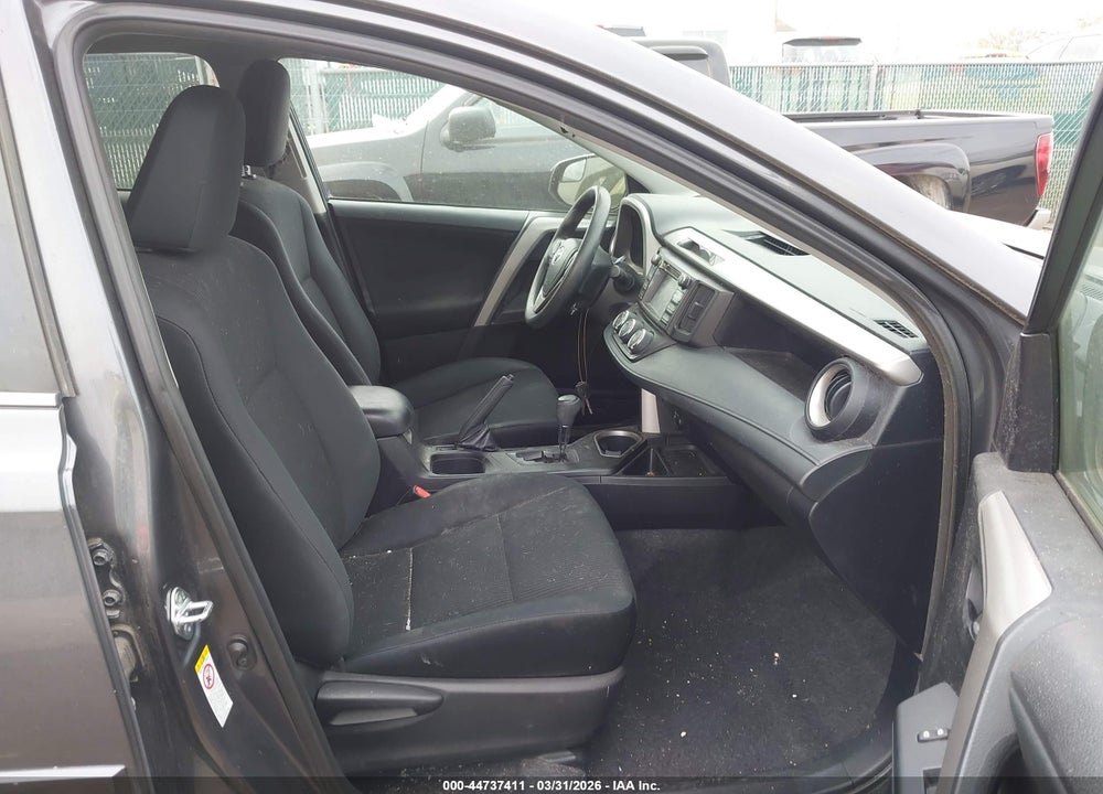 2016 TOYOTA RAV4 LE VIN: 2T3BFREVXGW505386