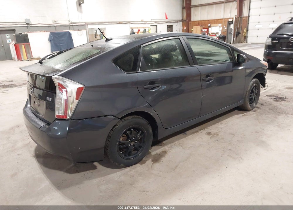 2013 TOYOTA PRIUS THREE VIN: JTDKN3DU8D1725080