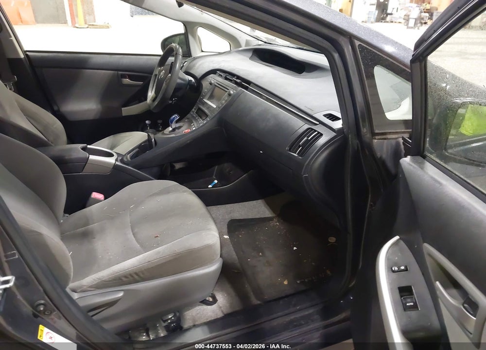 2013 TOYOTA PRIUS THREE VIN: JTDKN3DU8D1725080