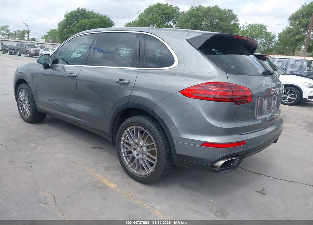 2016 PORSCHE CAYENNE VIN: WP1AA2A26GLA00699