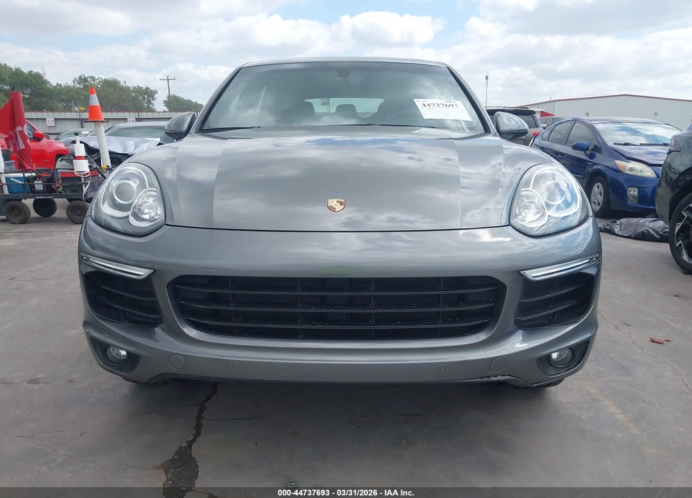 2016 PORSCHE CAYENNE VIN: WP1AA2A26GLA00699