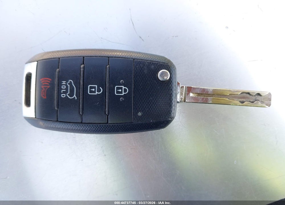 2016 KIA SOUL + VIN: KNDJP3A55G7362046