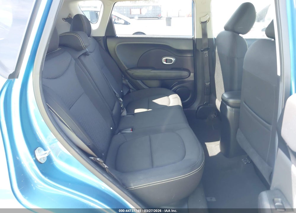 2016 KIA SOUL + VIN: KNDJP3A55G7362046