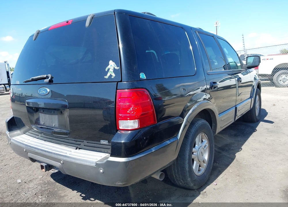 2004 FORD EXPEDITION XLT VIN: 1FMFU15L44LA27676