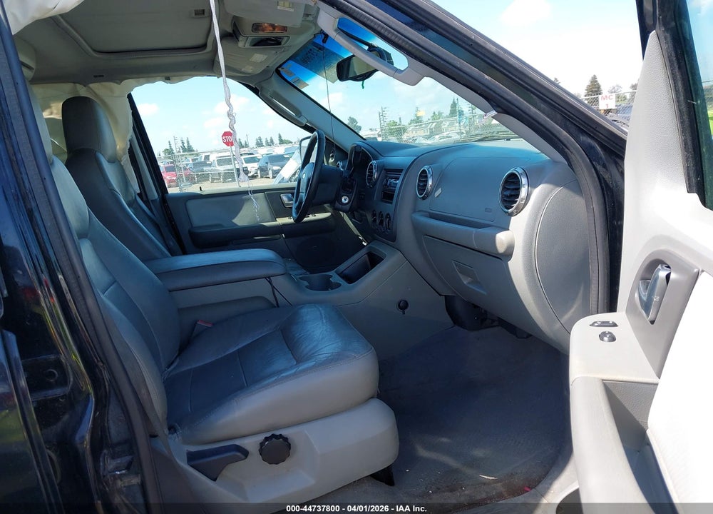 2004 FORD EXPEDITION XLT VIN: 1FMFU15L44LA27676