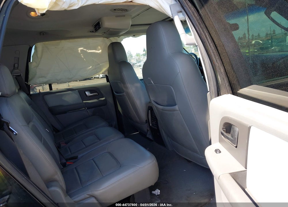 2004 FORD EXPEDITION XLT VIN: 1FMFU15L44LA27676