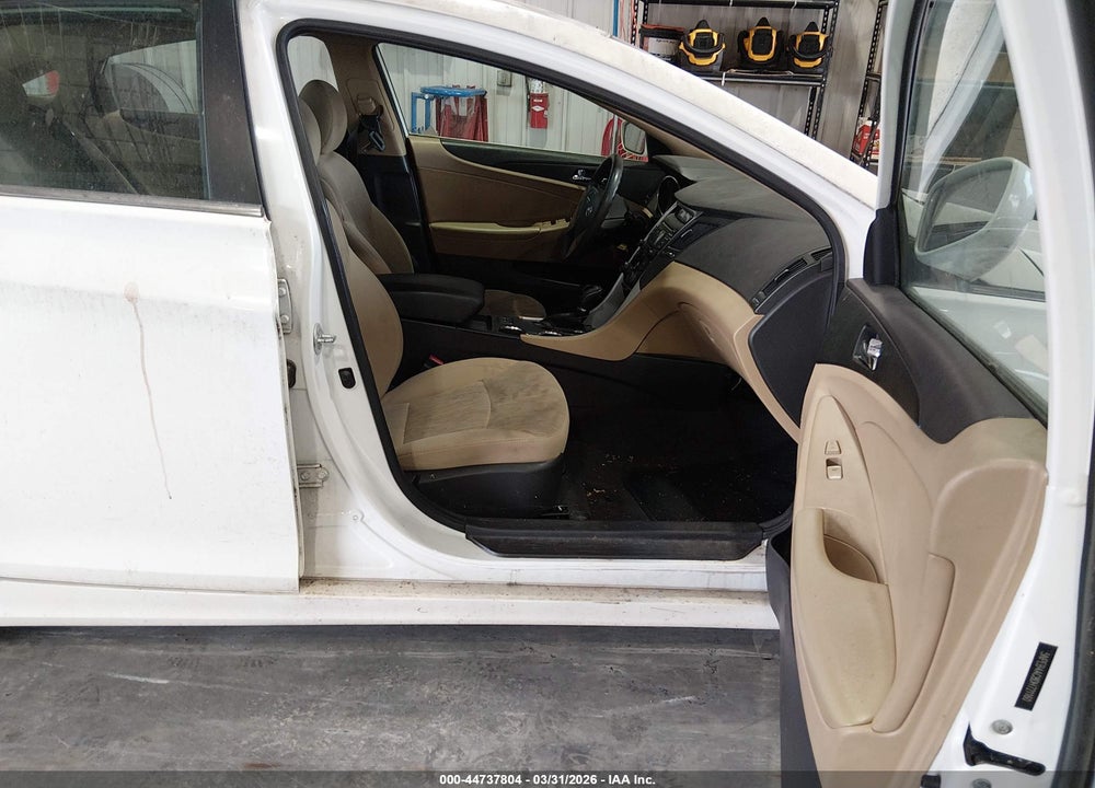 2013 HYUNDAI SONATA GLS VIN: 5NPEB4AC8DH721160