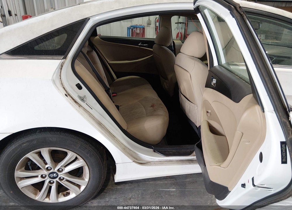 2013 HYUNDAI SONATA GLS VIN: 5NPEB4AC8DH721160