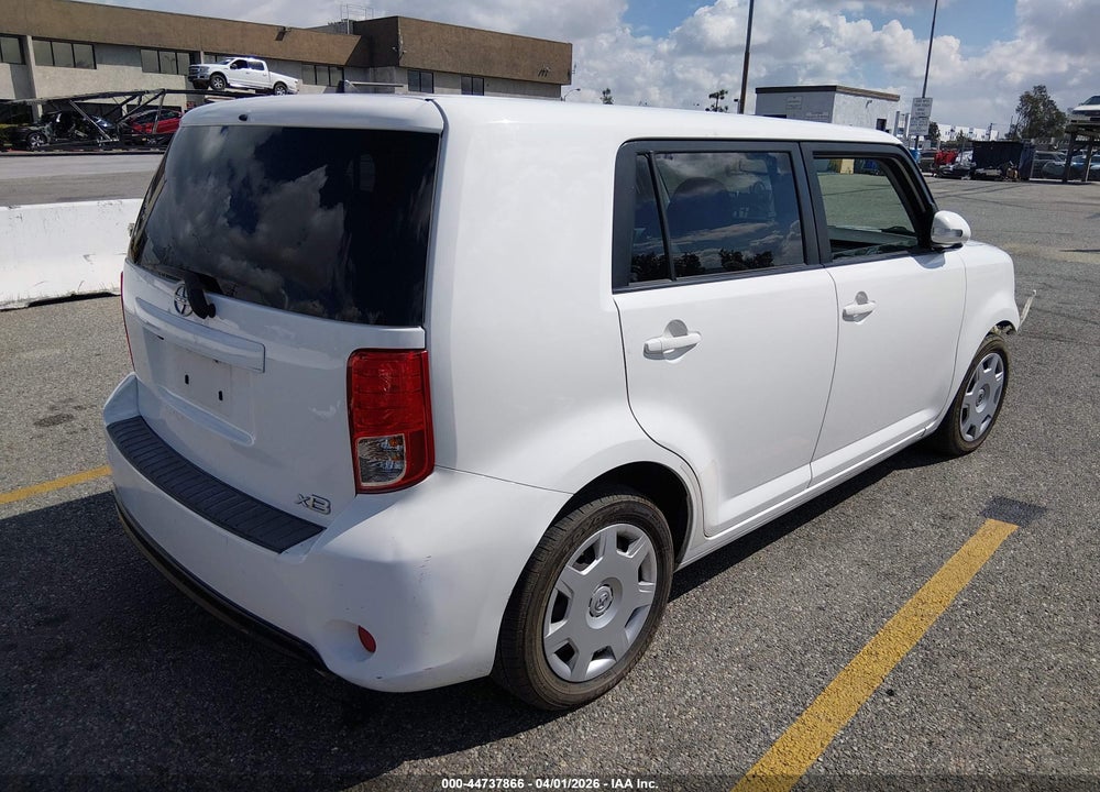 2013 SCION XB VIN: JTLZE4FE6DJ033009