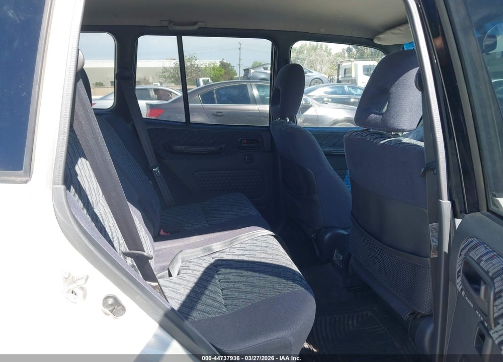 1998 TOYOTA RAV4 VIN: JT3GP10V4W7034975