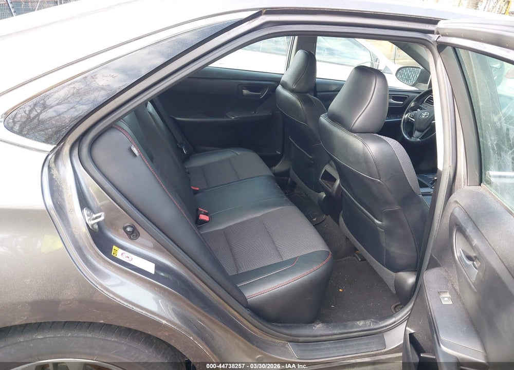 2017 TOYOTA CAMRY SE VIN: 4T1BF1FK4HU749079
