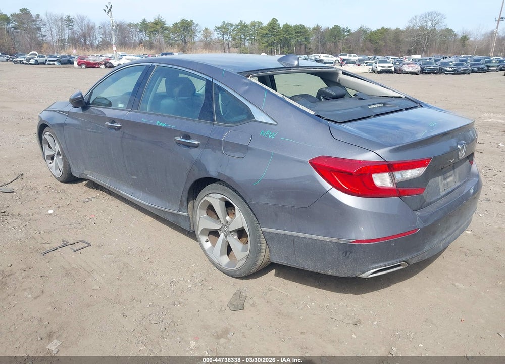 2018 HONDA ACCORD TOURING 2.0T VIN: 1HGCV2F96JA044663