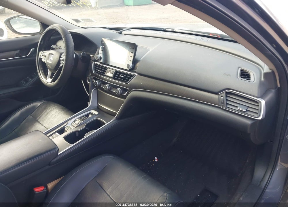 2018 HONDA ACCORD TOURING 2.0T VIN: 1HGCV2F96JA044663