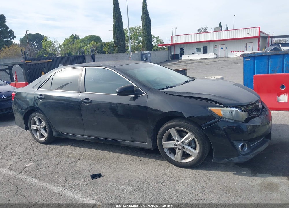 2013 TOYOTA CAMRY SE VIN: 4T1BF1FK8DU641168