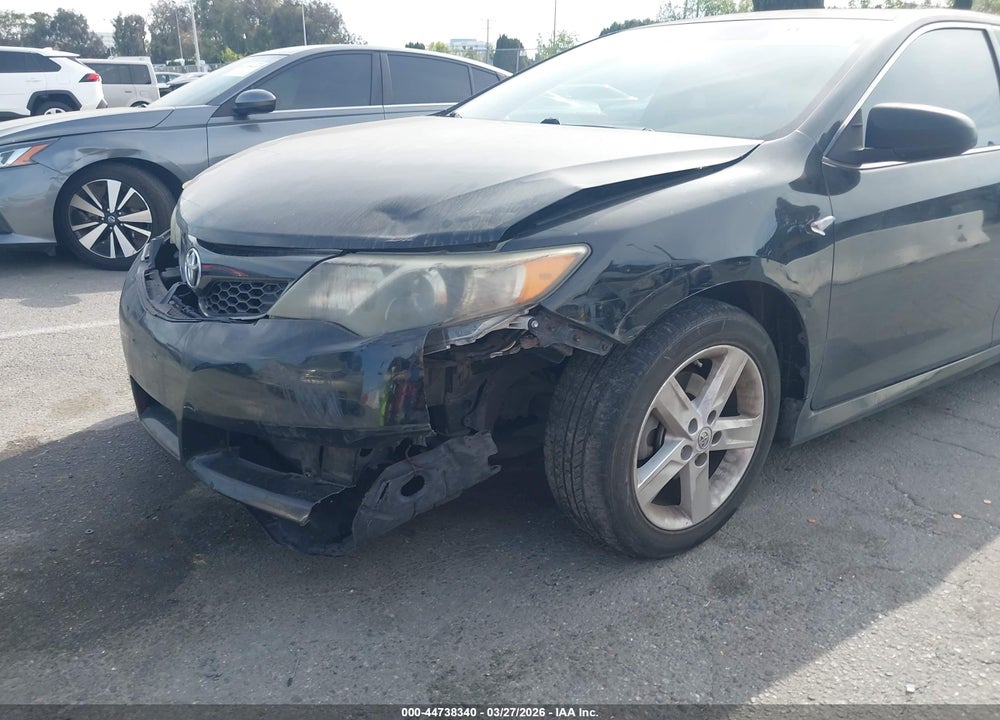 2013 TOYOTA CAMRY SE VIN: 4T1BF1FK8DU641168